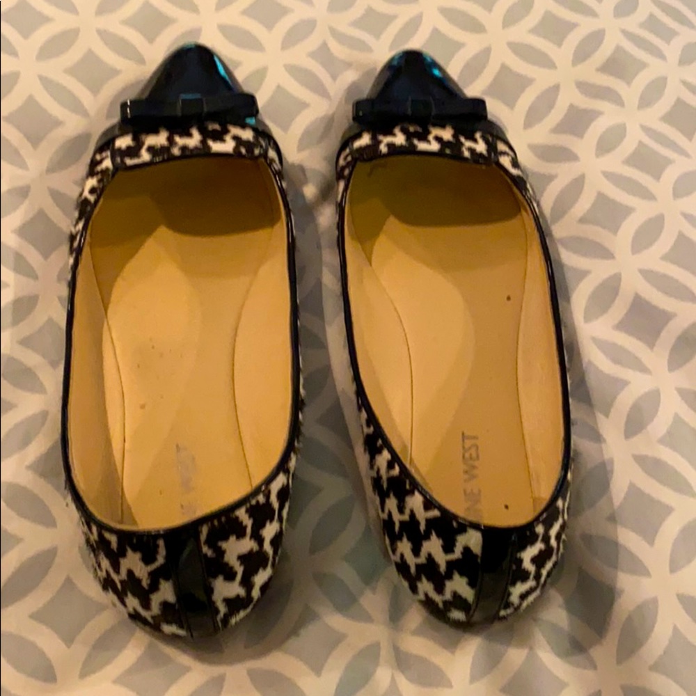 Ballet flats